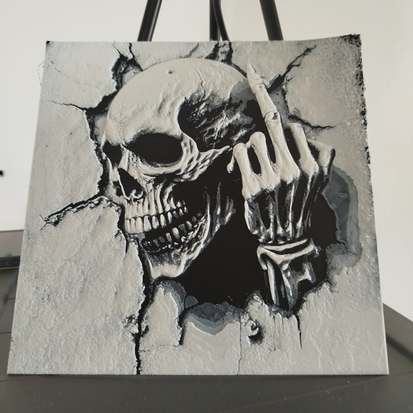 Crâne en relief réalisé par ArtTree Forge